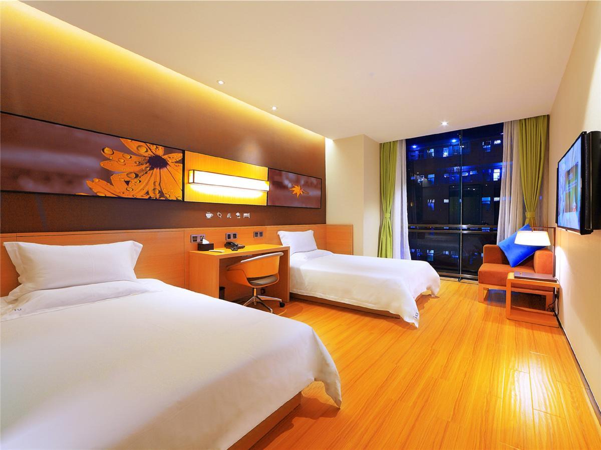 Iu Hotel Shenyang Railway Station Sk Transfer Center المظهر الخارجي الصورة