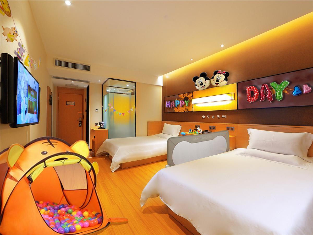 Iu Hotel Shenyang Railway Station Sk Transfer Center المظهر الخارجي الصورة